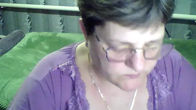 Snapshot of ElzaJewel chatting on March 2026 07:29:01 PM ElzaJewel online show from March 2026 07:29:01 PM
