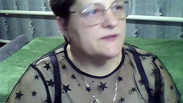Snapshot of ElzaJewel chatting on March 2026 07:31:01 PM ElzaJewel online show from March 2026 07:31:01 PM
