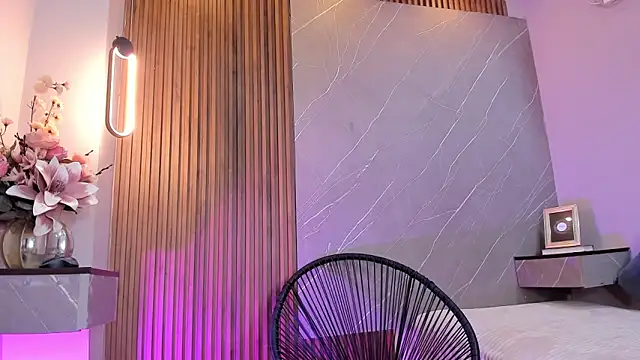 ariana jhonson1 online show from March 2025 03:45:02 PM