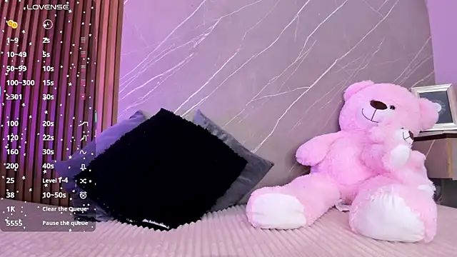 ariana jhonson1 online show from October 2025 12:14:02 PM