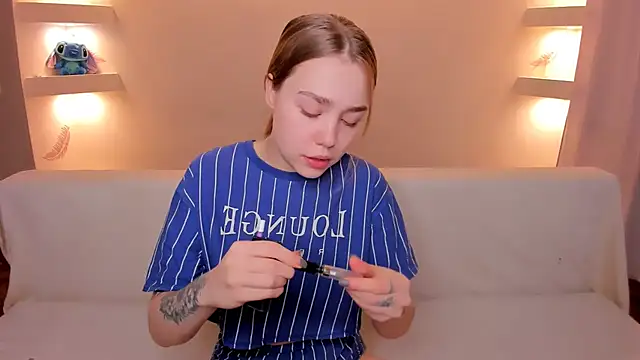 Snapshot of YourMegan chatting on November 2025 05:40:02 PM YourMegan online show from November 2025 05:40:02 PM