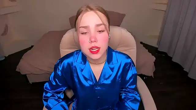 Snapshot of YourMegan chatting on January 2026 07:19:02 PM YourMegan online show from January 2026 07:19:02 PM