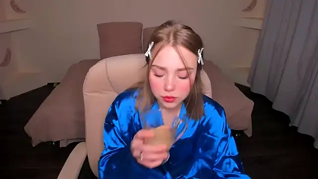 Snapshot of YourMegan chatting on January 2026 03:28:01 PM YourMegan online show from January 2026 03:28:01 PM