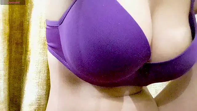 RAYI 01 online show from October 2025 04:19:01 PM