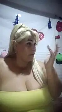 Snapshot of BonniAdams chatting on March 2025 09:48:01 PM BonniAdams online show from March 2025 09:48:01 PM