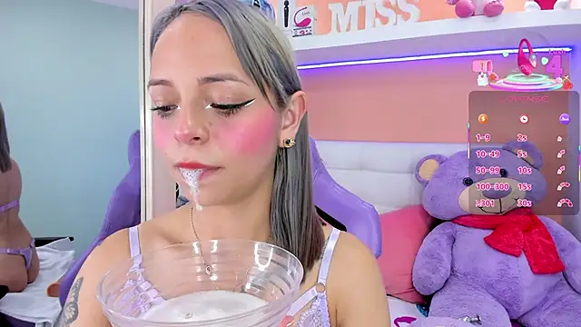 Snapshot of miss__lizeth chatting on March 2025 09:05:02 PM miss lizeth online show from March 2025 09:05:02 PM