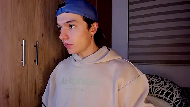 Snapshot of Mastrangelo_xxx chatting on February 2026 03:35:02 AM Mastrangelo xxx online show from February 2026 03:35:02 AM