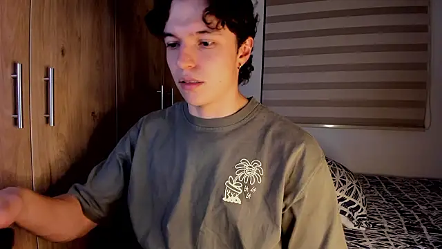 Snapshot of Mastrangelo_xxx chatting on February 2026 04:41:02 AM Mastrangelo xxx online show from February 2026 04:41:02 AM