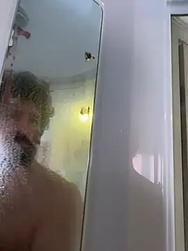 Snapshot of Ovett086 chatting on April 2026 06:55:02 AM Ovett086 online show from April 2026 06:55:02 AM