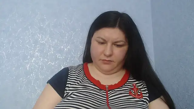 KiraSwee online show from February 2026 12:20:02 PM