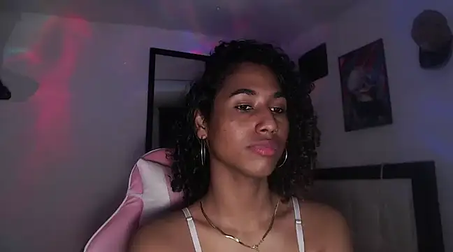 Snapshot of Alissemasiel chatting on February 2025 05:47:01 AM Alissemasiel online show from February 2025 05:47:01 AM