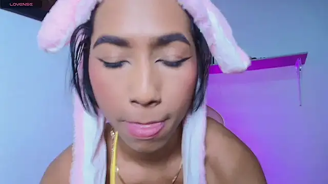 Snapshot of Alissemasiel chatting on February 2025 05:12:02 AM Alissemasiel online show from February 2025 05:12:02 AM