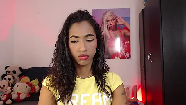 Snapshot of Alissemasiel chatting on November 2025 06:34:01 PM Alissemasiel online show from November 2025 06:34:01 PM