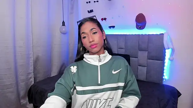 Snapshot of Alissemasiel chatting on January 2026 04:37:02 AM Alissemasiel online show from January 2026 04:37:02 AM