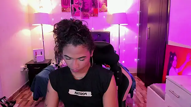 Snapshot of Alissemasiel chatting on January 2026 06:12:02 PM Alissemasiel online show from January 2026 06:12:02 PM