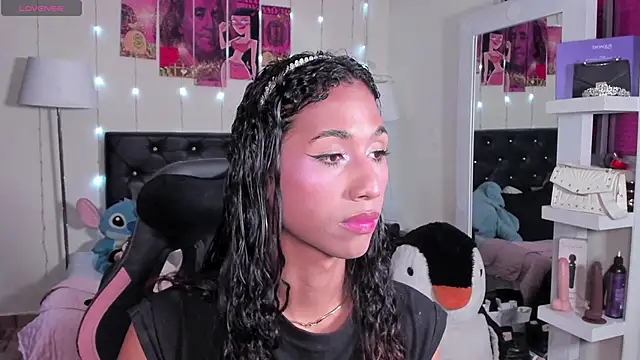 Alissemasiel online show from April 2026 07:22:01 PM