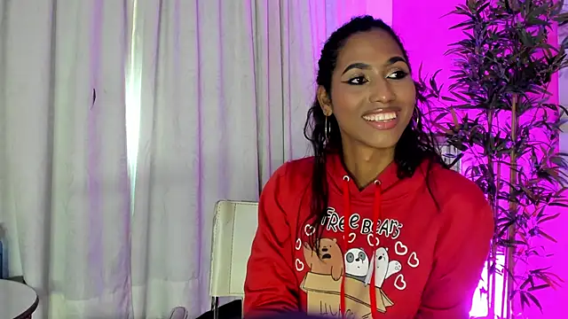 Snapshot of Alissemasiel chatting on April 2026 06:14:02 PM Alissemasiel online show from April 2026 06:14:02 PM