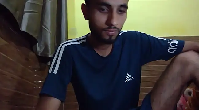 Queen Couple online show from February 2025 04:59:02 PM