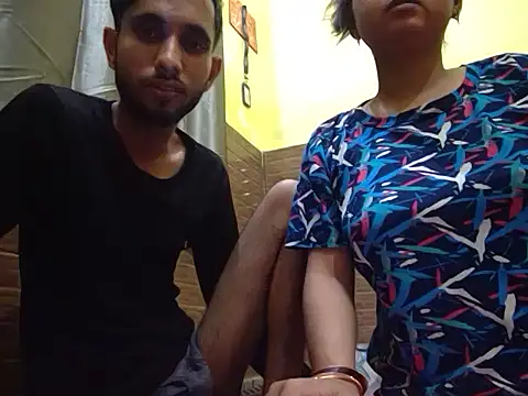 Queen Couple online show from February 2025 04:53:01 PM