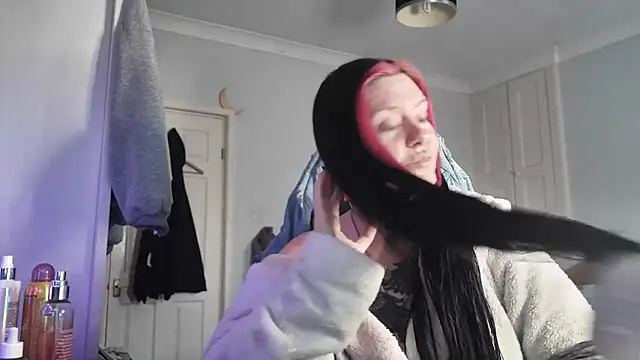 Snapshot of AureliaXOX chatting on November 2025 11:23:02 AM AureliaXOX online show from November 2025 11:23:02 AM