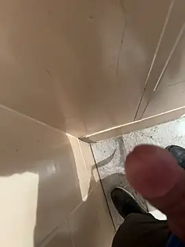 sark0606 online show from February 2026 06:52:01 PM