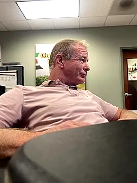 Snapshot of hintly chatting on December 2025 09:34:02 PM hintly online show from December 2025 09:34:02 PM