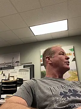 Snapshot of hintly chatting on January 2026 02:10:01 PM hintly online show from January 2026 02:10:01 PM