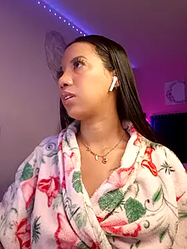 SallyWhitee online show from February 2026 05:00:02 AM