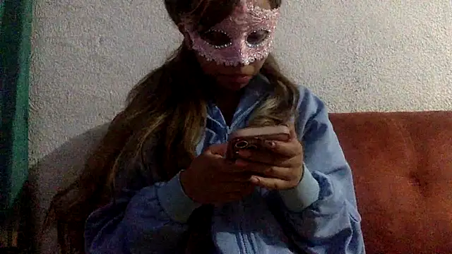 sharonlopez9611 online show from February 2025 05:25:01 AM