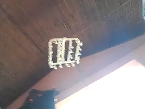 Mineirinho043 online show from February 2025 08:07:02 PM