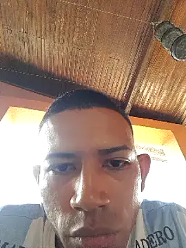 Mineirinho043 online show from February 2025 04:01:02 PM