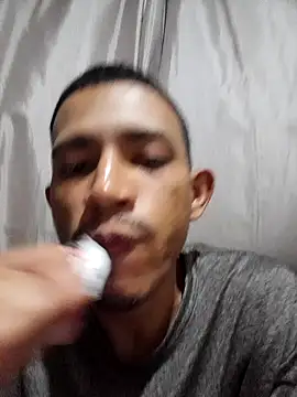 Mineirinho043 online show from March 2025 10:27:02 PM