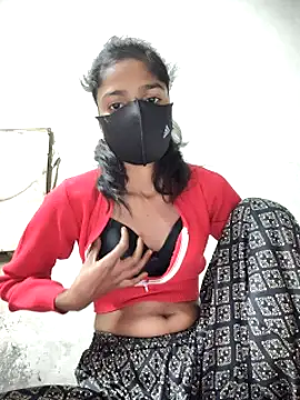 Snapshot of fuungirl38 chatting on February 2025 04:51:01 PM fuungirl38 online show from February 2025 04:51:01 PM