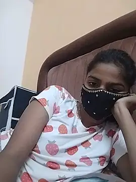 Snapshot of fuungirl38 chatting on June 2026 02:52:02 PM fuungirl38 online show from June 2026 02:52:02 PM