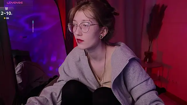 lissaros online show from November 2025 04:51:02 AM