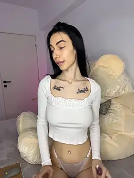 Celine Roxelle online show from February 2026 06:07:01 PM