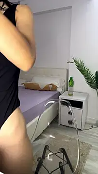 Celine Roxelle online show from July 2026 07:04:02 AM