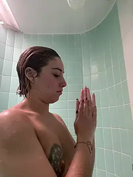 Snapshot of Maggie_Geller chatting on March 2025 02:00:01 PM Maggie Geller online show from March 2025 02:00:01 PM