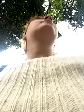 Snapshot of Maggie_Geller chatting on October 2025 04:52:02 PM Maggie Geller online show from October 2025 04:52:02 PM