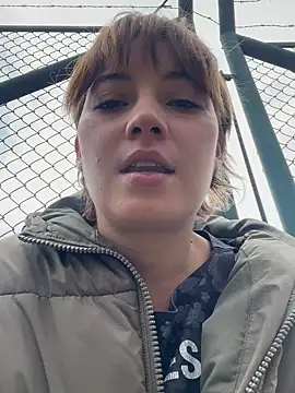 Maggie Geller online show from December 2025 06:04:01 PM