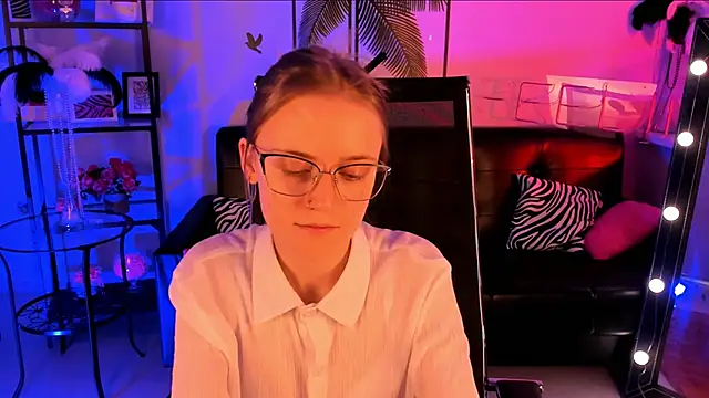 KiraMontoya online show from March 2025 05:17:02 PM