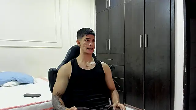 ANDRES STUD online show from April 2026 03:22:01 AM