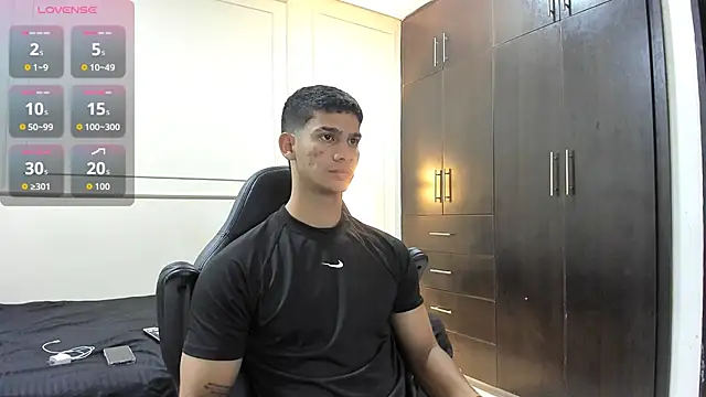 ANDRES STUD online show from May 2026 03:00:01 AM