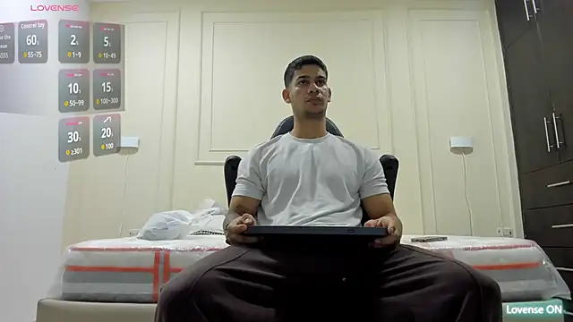 ANDRES STUD online show from May 2026 03:22:02 AM