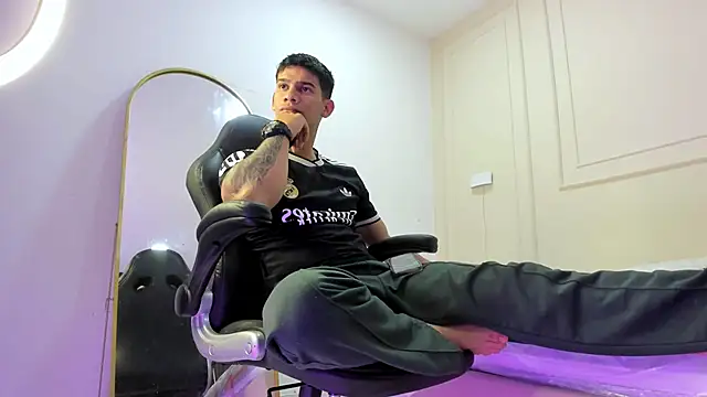 ANDRES STUD online show from June 2026 03:31:02 AM