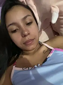 Snapshot of julieta_fn chatting on May 2026 11:48:02 AM julieta fn online show from May 2026 11:48:02 AM