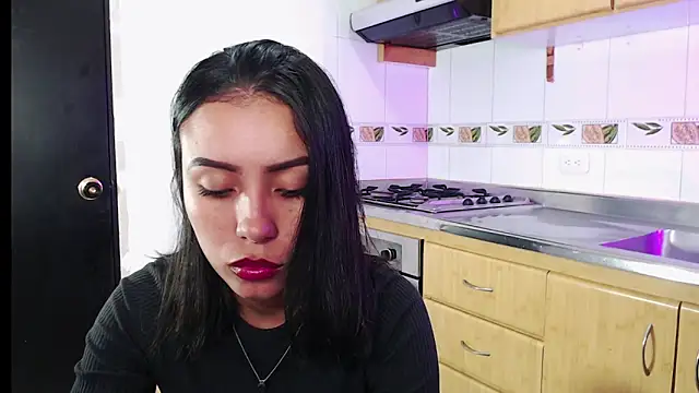 Snapshot of julieta_fn chatting on May 2026 02:35:02 PM julieta fn online show from May 2026 02:35:02 PM