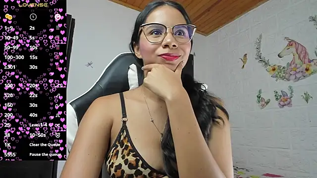alisson hoffman05 online show from May 2026 11:12:03 PM