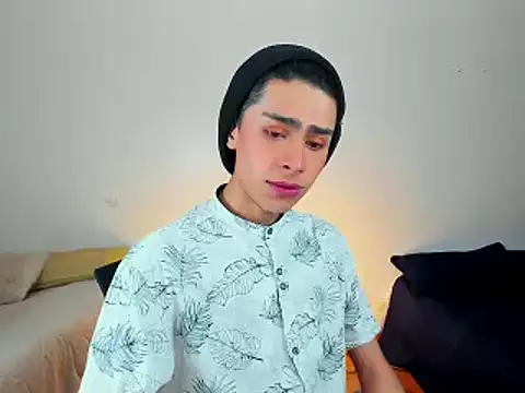 Snapshot of steve__gray chatting on February 2025 02:04:01 PM steve gray online show from February 2025 02:04:01 PM