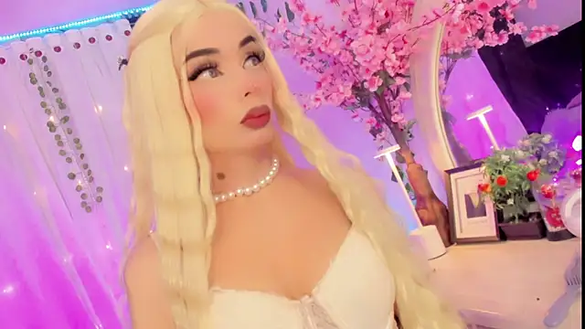 Snapshot of Irina_milkmaid chatting on December 2025 07:20:01 PM Irina milkmaid online show from December 2025 07:20:01 PM